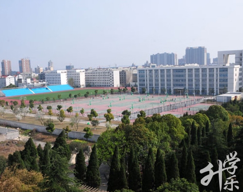 龍海職業(yè)技術(shù)學校